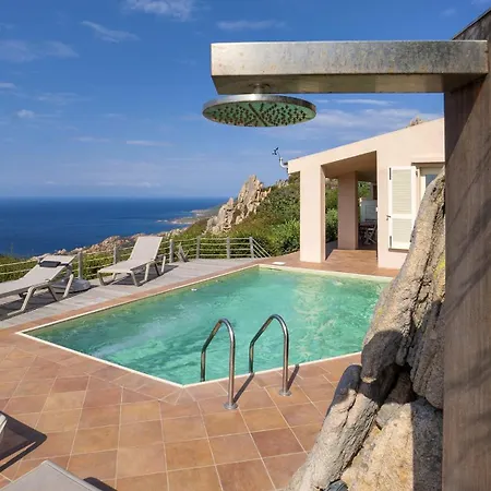 Cruzitta Con Piscina Privata E Vista Mare Esclusiva Villa Costa Paradiso